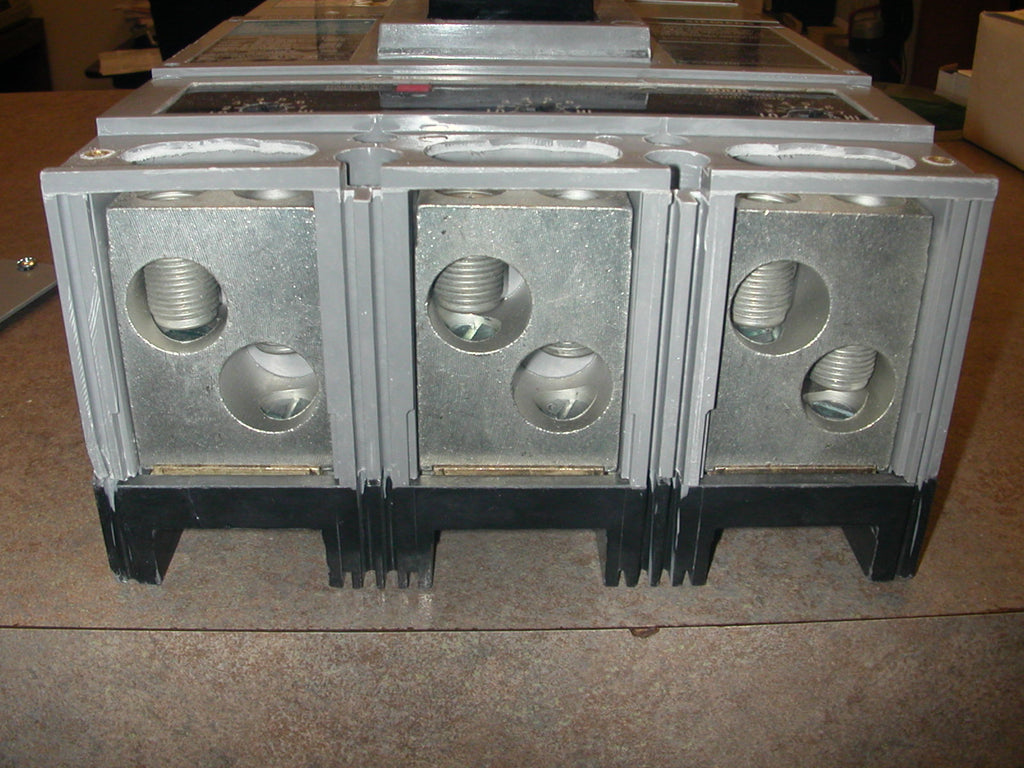 Siemens 3 phase 240 Volt 400 Amp circuit breaker